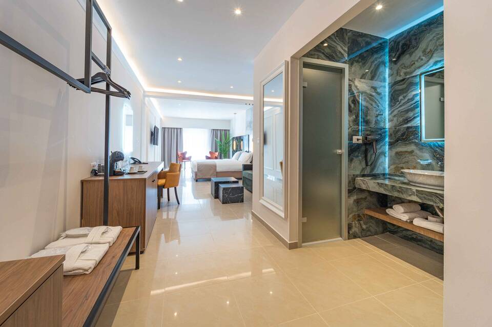 Philia Center Suites 4