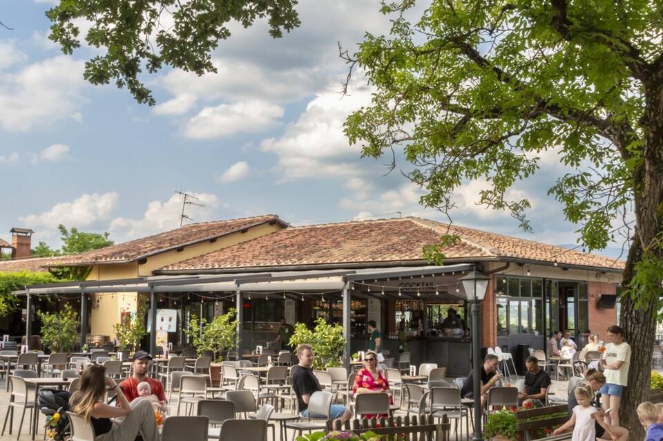 hu Norcenni Girasole Village 5