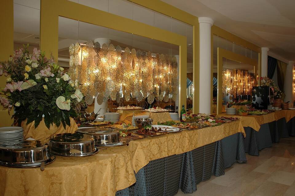 Domizia Palace 4