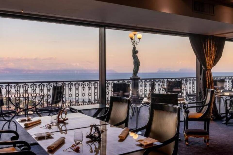 Grand Hotel Parker's 3