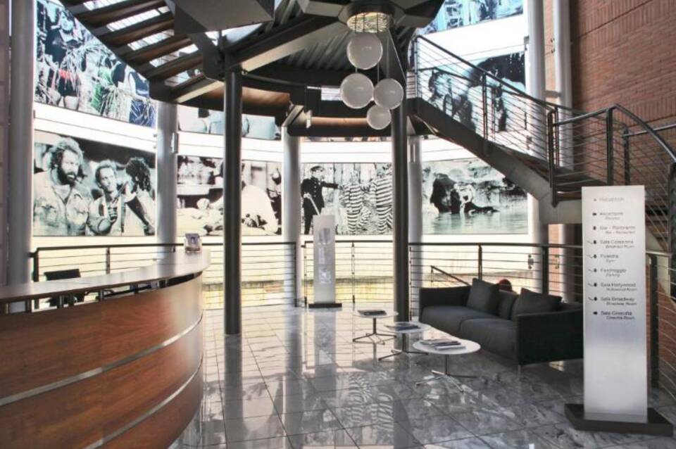 B&B HOTEL Milano Cologno Studios 5