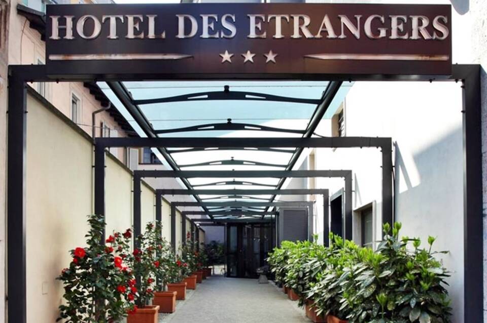 Des Etrangers 3