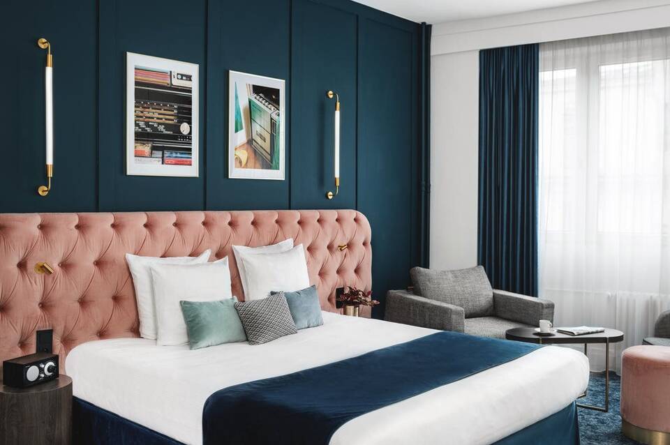 Pley Hotel 1