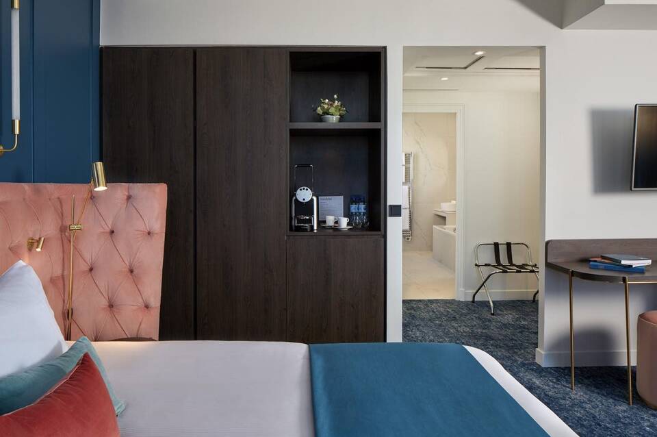Pley Hotel 3