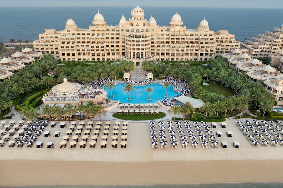 Raffles The Palm 1