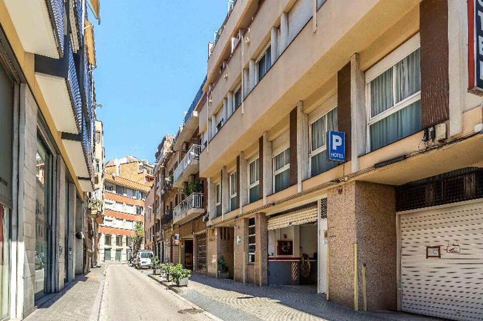Aparthotel Bertran 1
