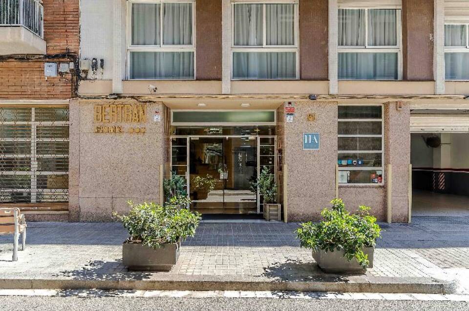 Aparthotel Bertran 4