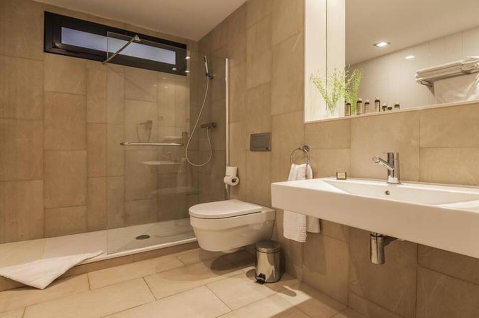 MH Apartments Sant Pau 4