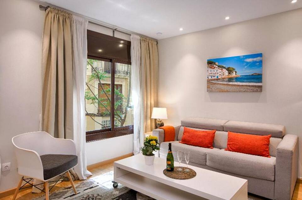 Mercedes Heritage Barcelona Apartments 5