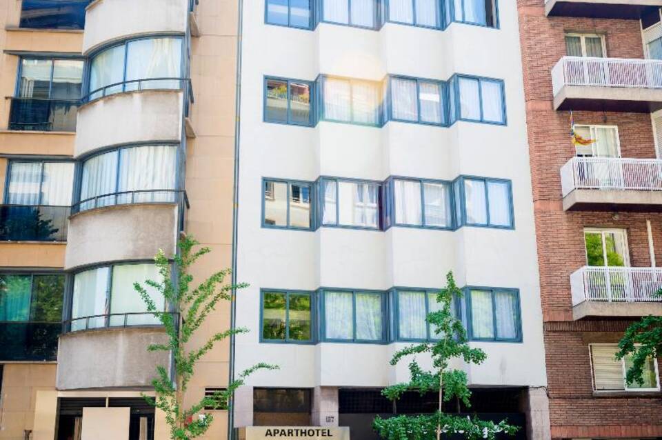 Senator Barcelona Apartments 4