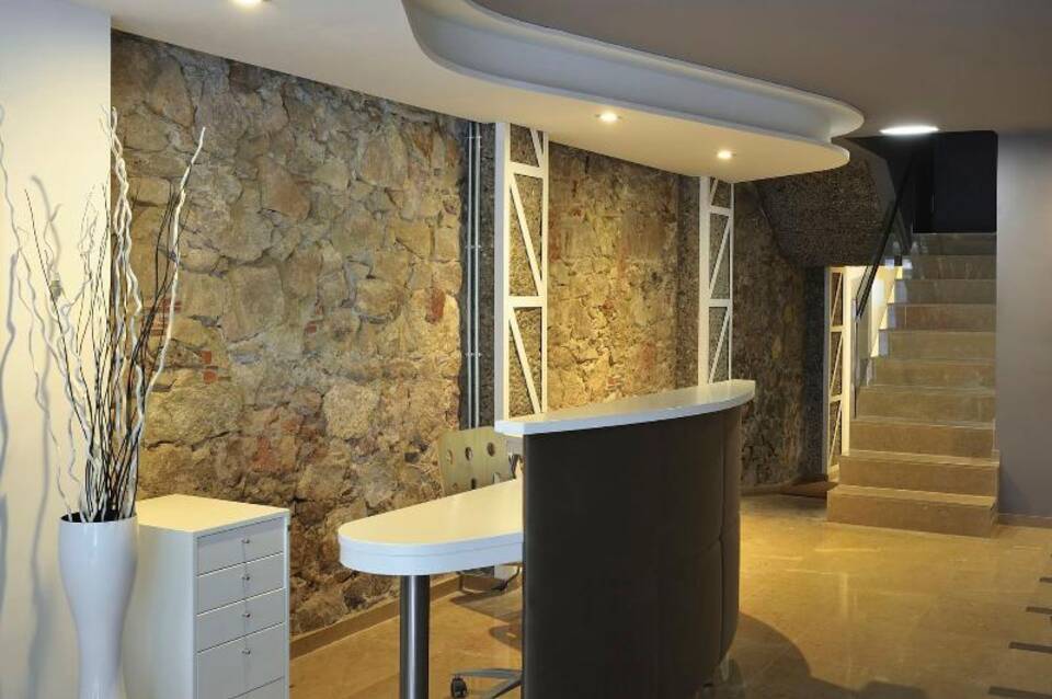 Aparthotel Aramunt 4