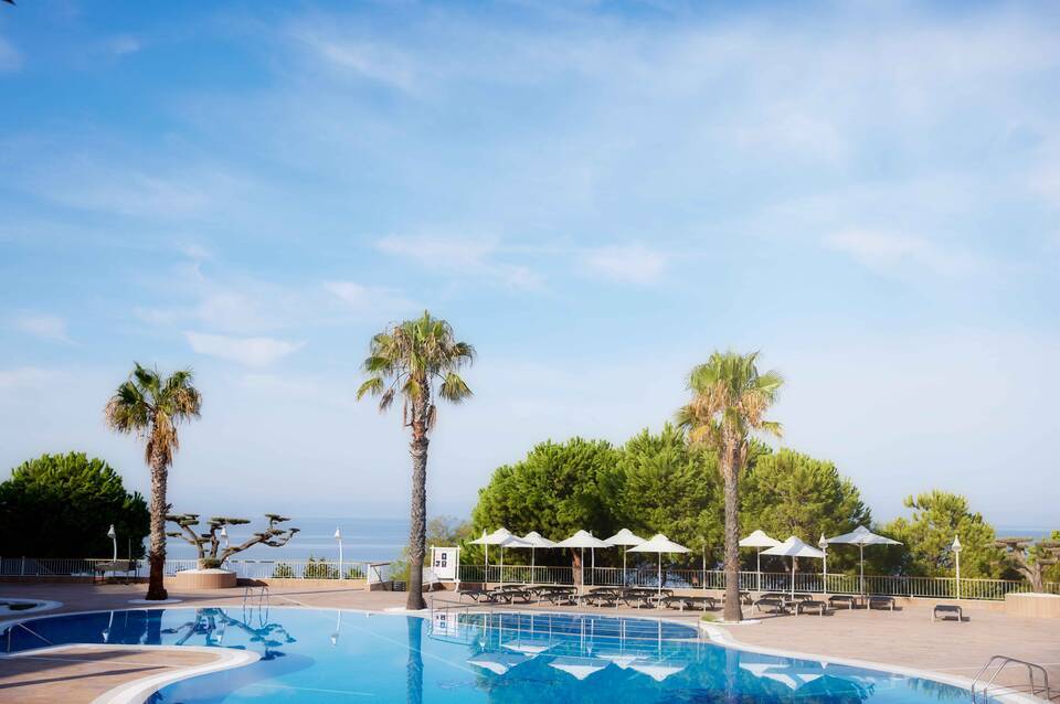 Pomegranate Wellness Spa Hotel 1