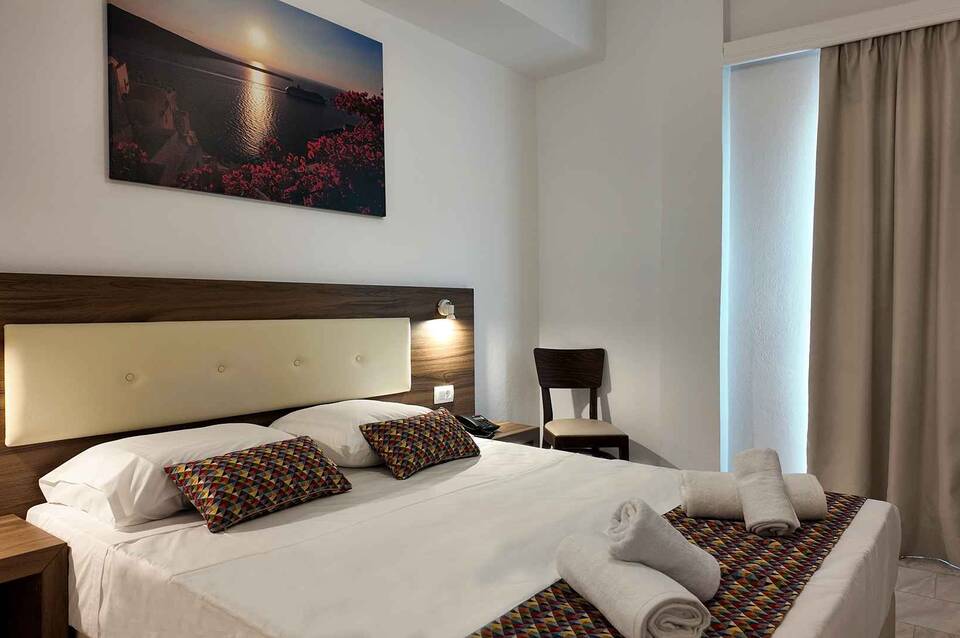 Hotel Santorini 5