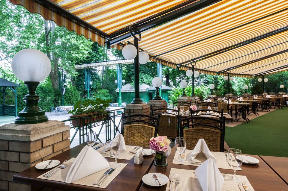 Ensana Grand Margaret Island 3