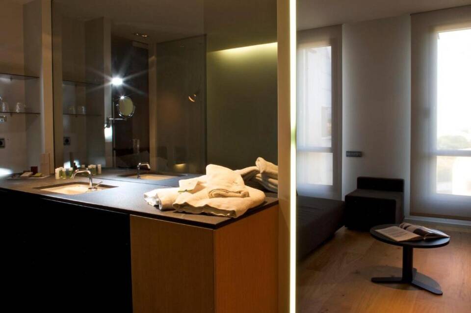 Blu Hotel Almansa 3