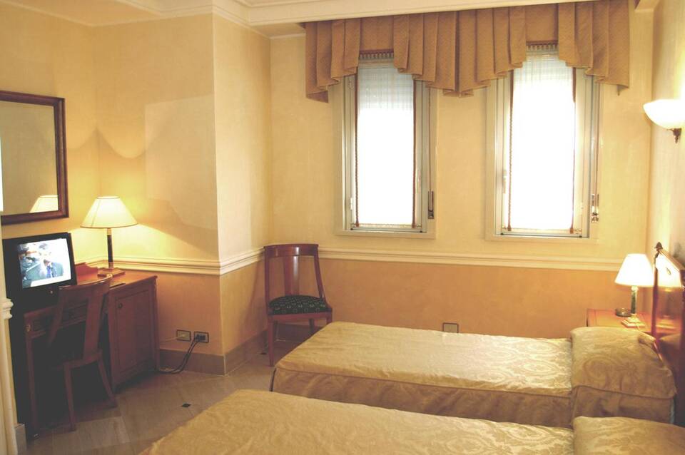 Hellenia Hotel 5