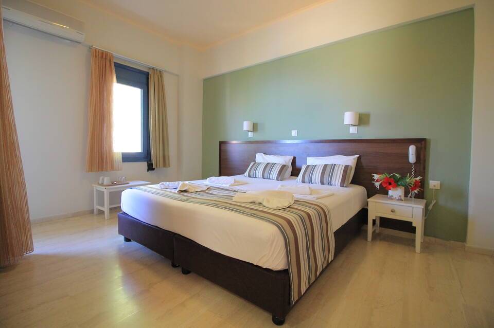Horizon Beach Hotel 4
