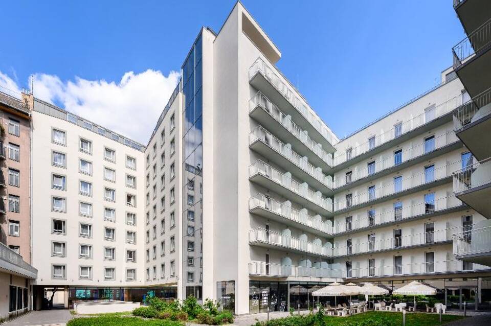 Akeah Verdi Budapest 4