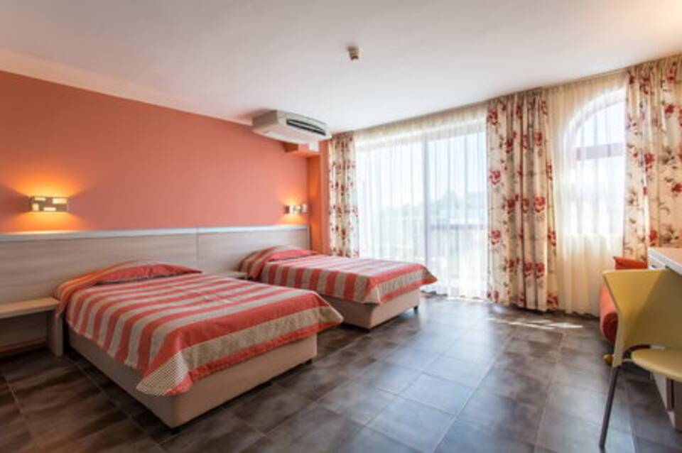 Hotel Longosa 4
