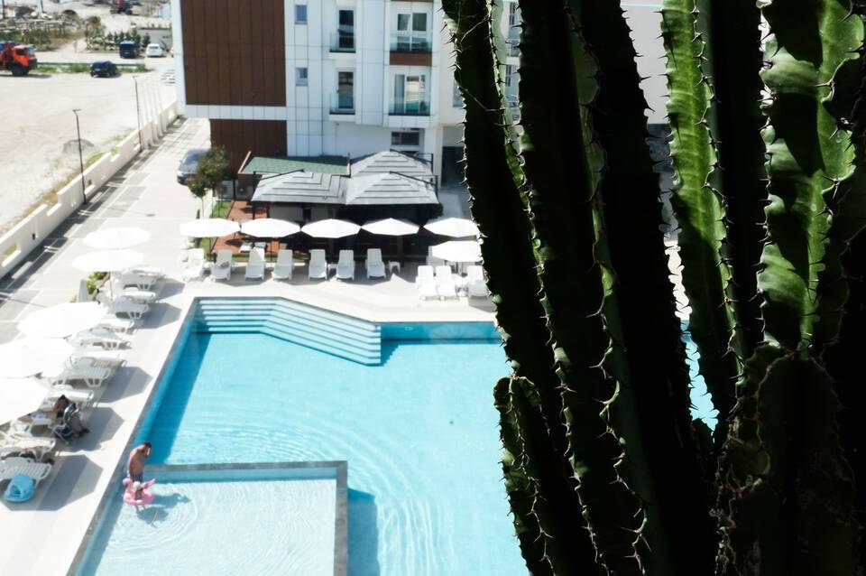 Naos Luxury Hotel 1