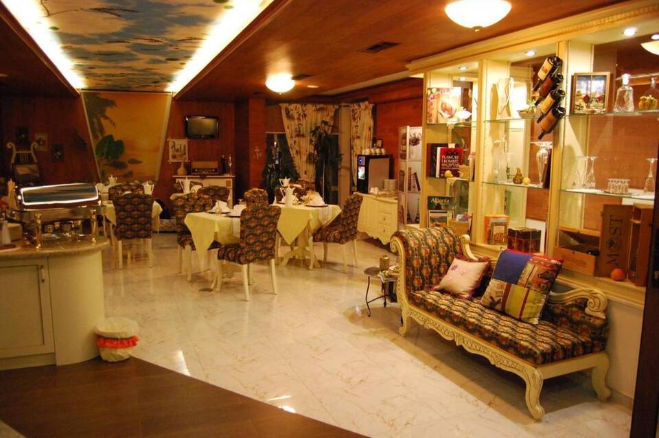Hotel 2 Kitarrat Boutique & Spa 4