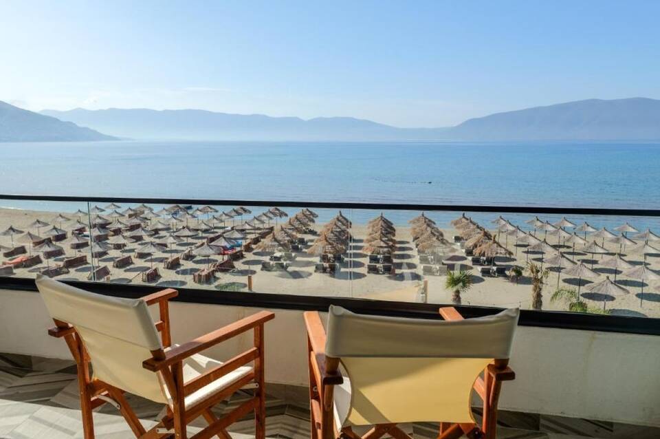 Sea & Sand Hotel 2