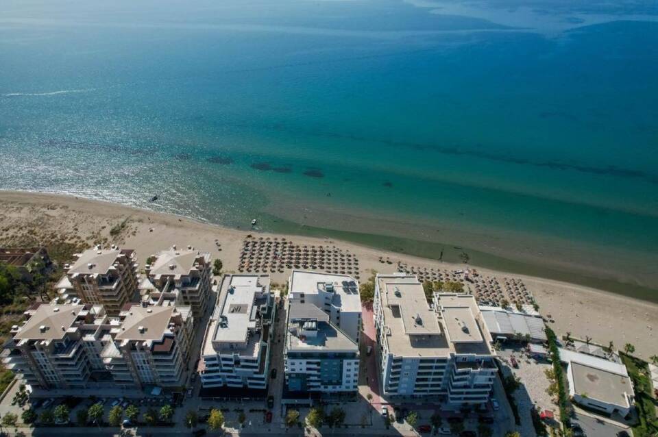 Sea & Sand Hotel 1
