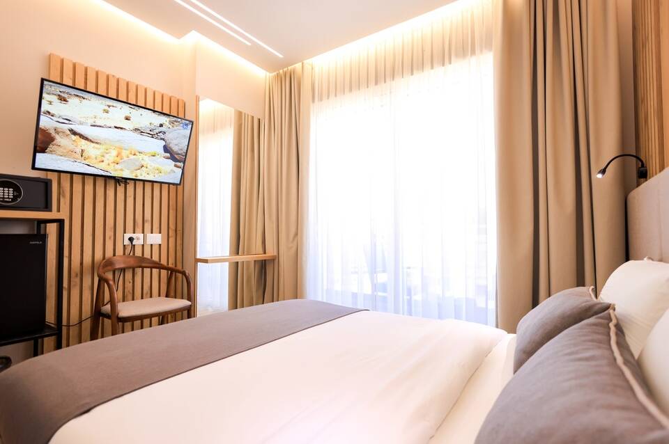 Apollon Hotel 5