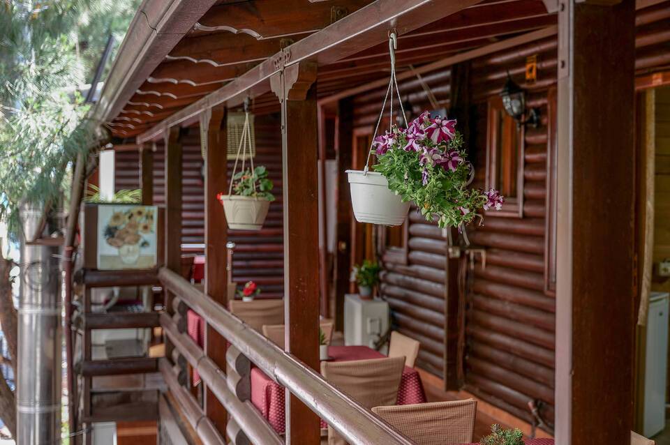 Dolanit Hotels Vila e Drurit 1