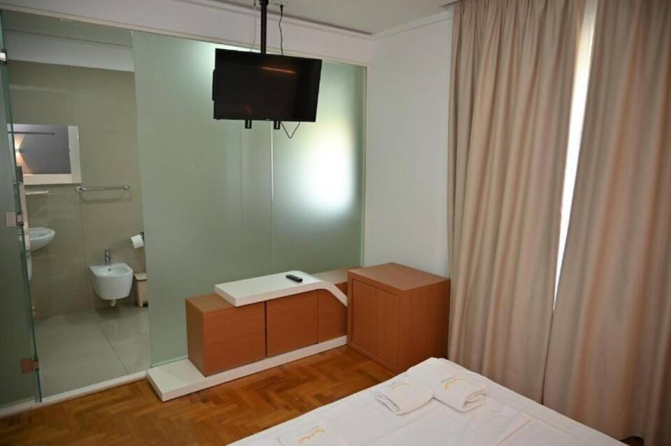 Thea Hotel 5