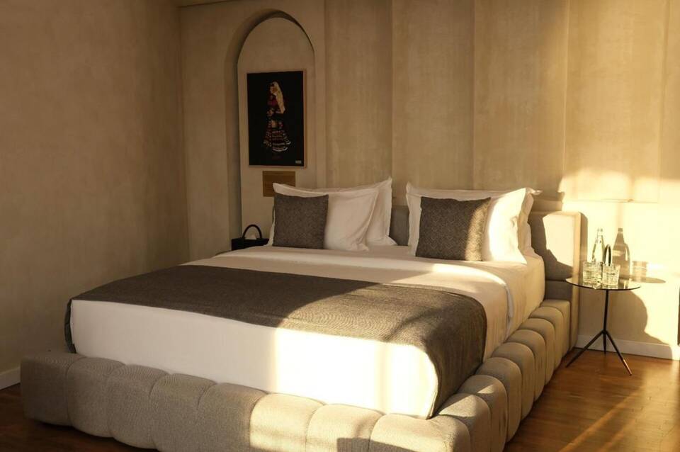 Drymades Inn 2