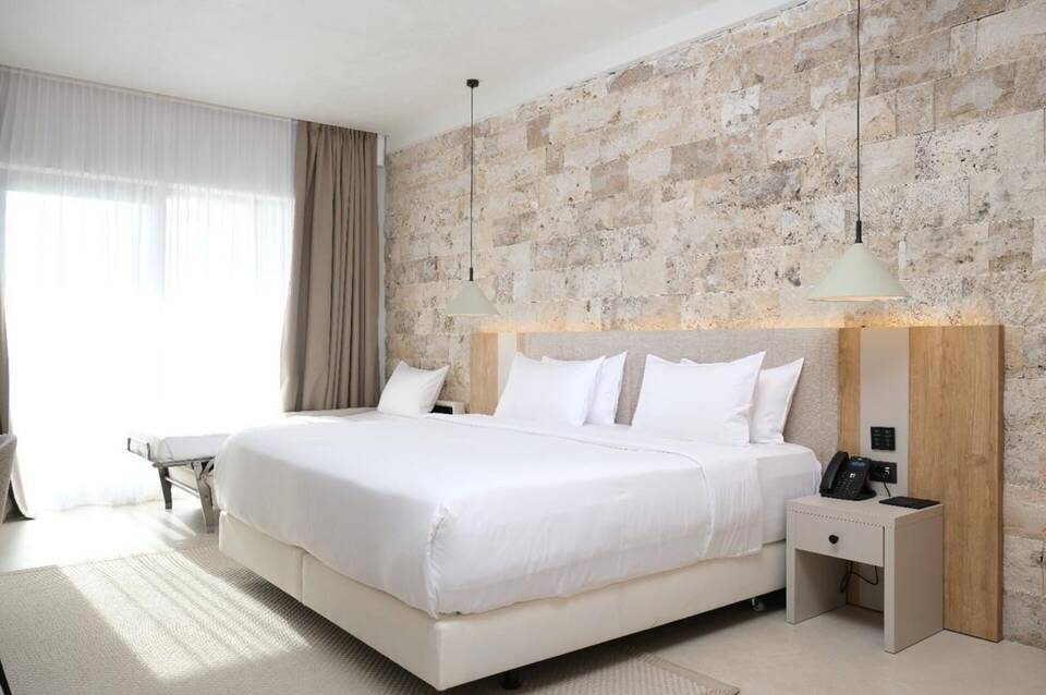 Drymades Inn 5