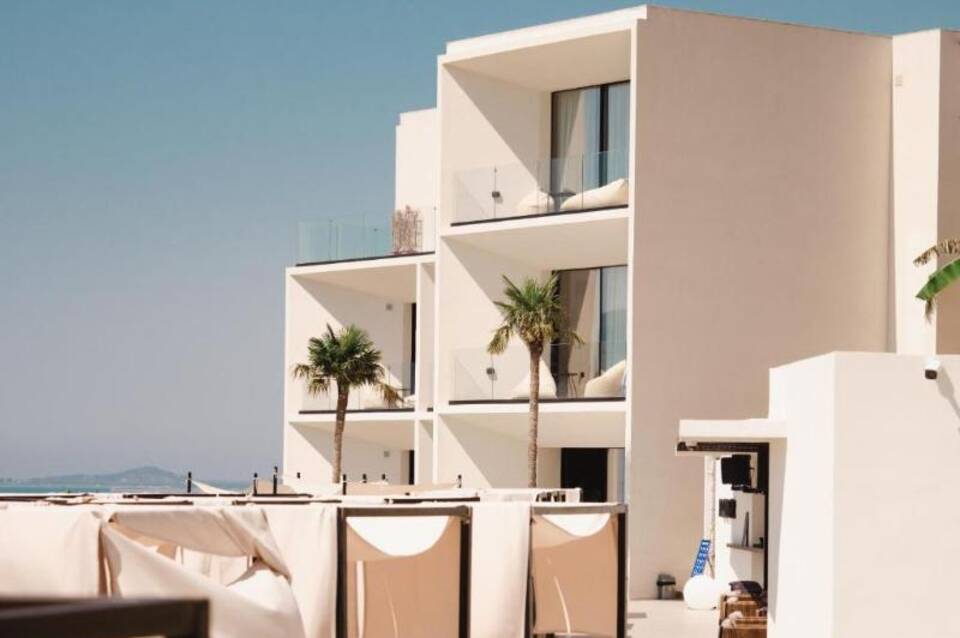 Nobus Hotel 4