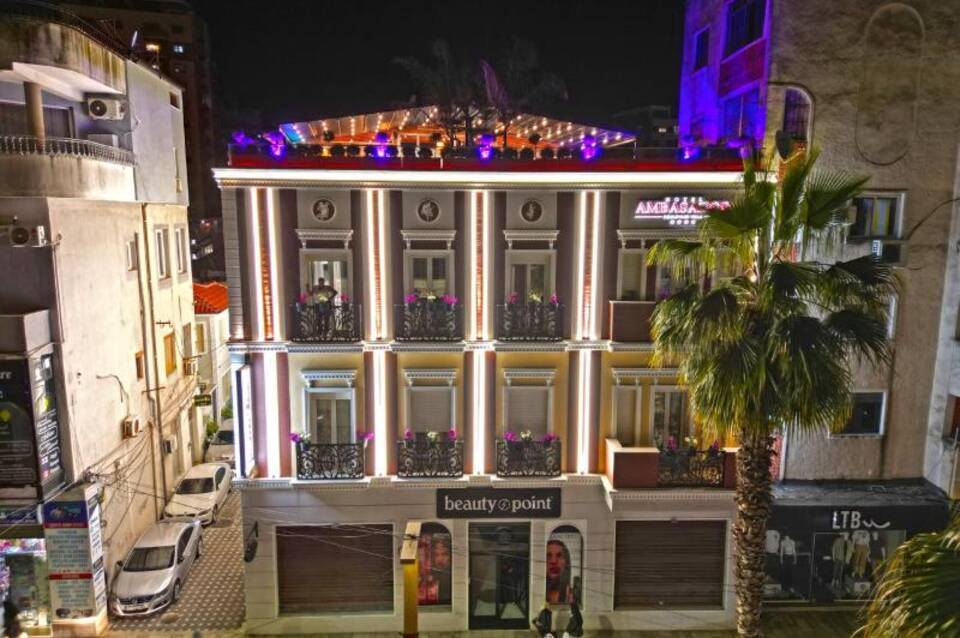 Ambasador Hotel 5