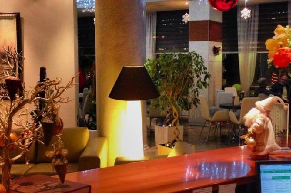 Hotel Arvi 4