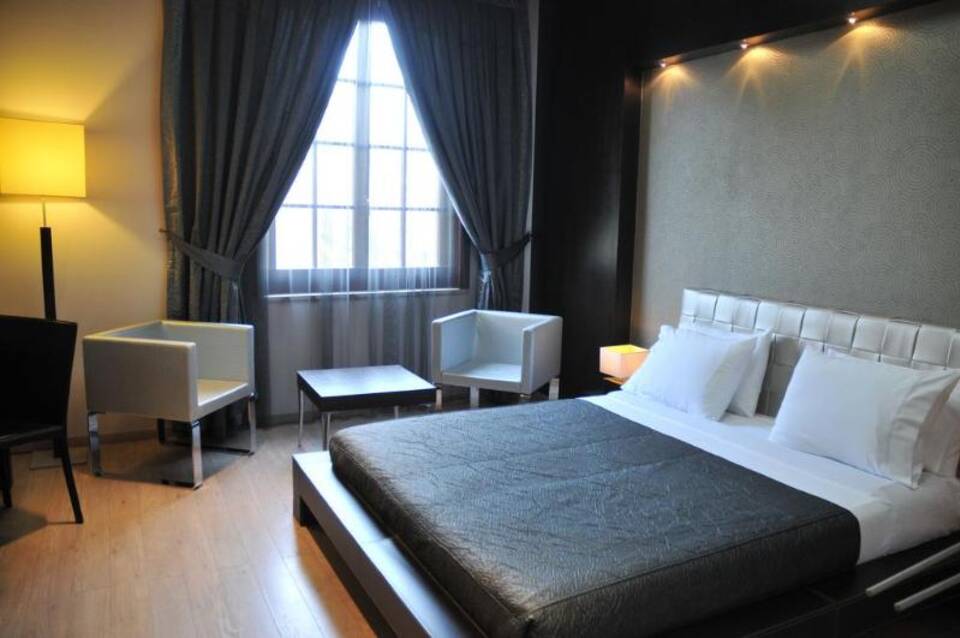 MonarC Hotel 4