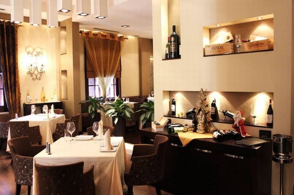MonarC Hotel 5
