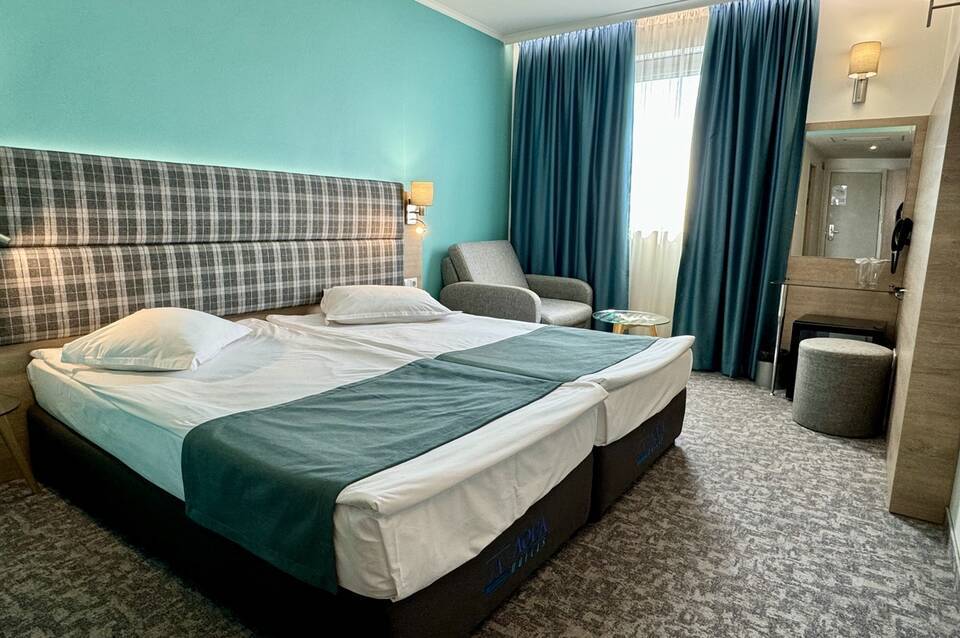 Aqua Hotel Burgas 4