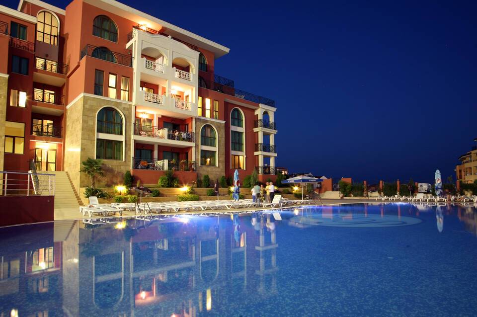 St. George Palace 3