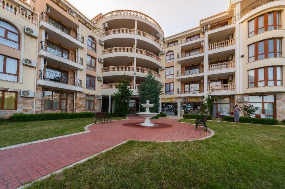 Maisonettes In Royal Bay Residence And Spa 4