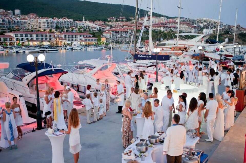 Hotel Palace Marina Dinevi 3