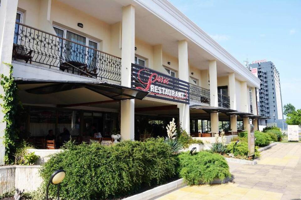 Lotus Hotel 3