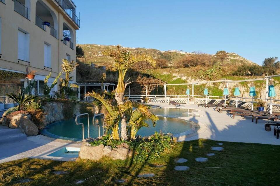 Hotel Residence Torre Sant Angelo 3