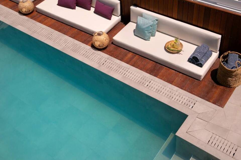 Chris Le Mare Gold Luxury Villa 5
