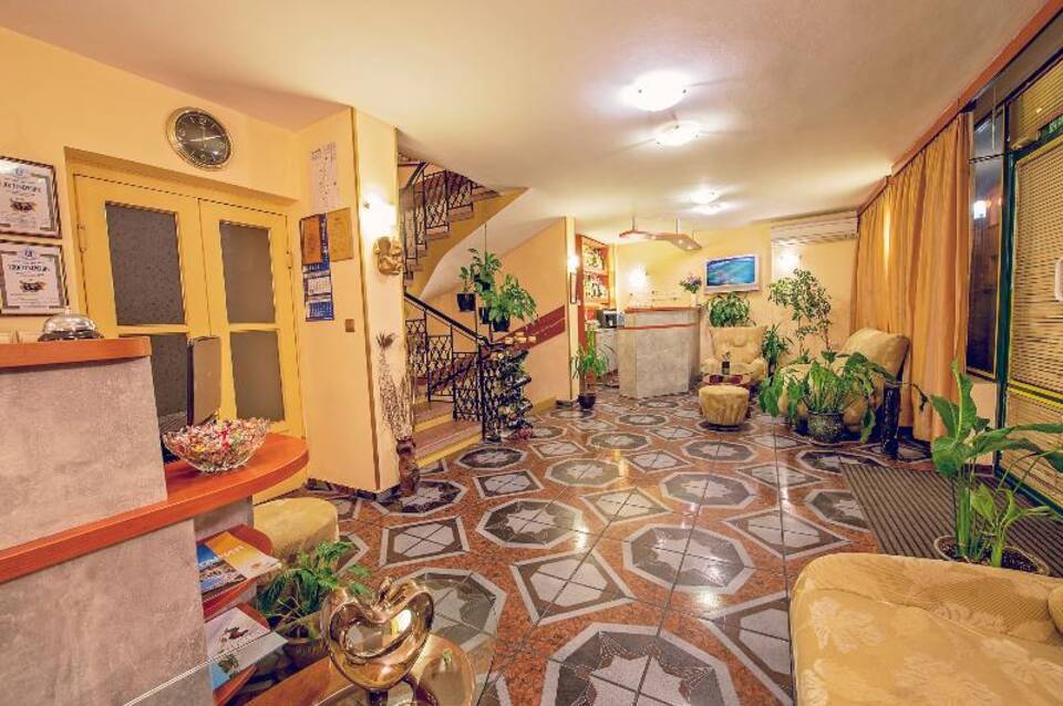 Hotel Color 2