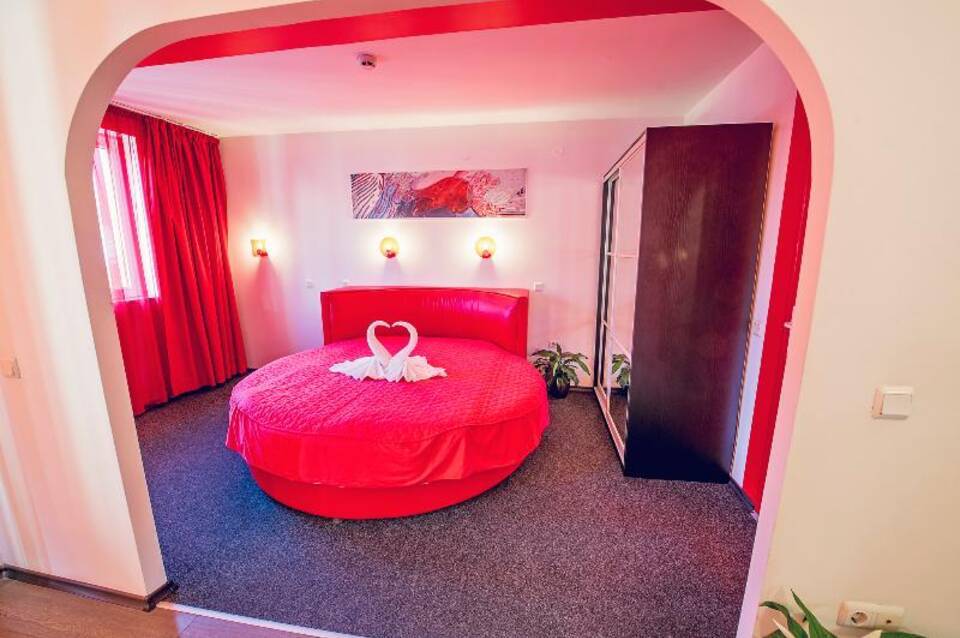 Family Hotel Gran Ivan 4