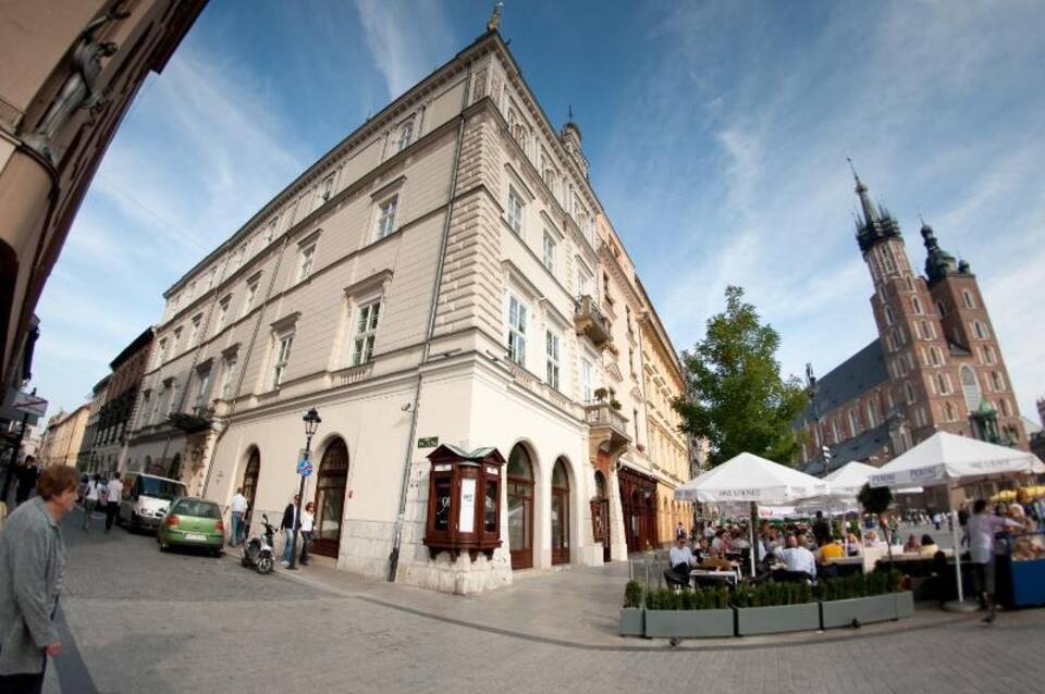 The Bonerowski Palace 4