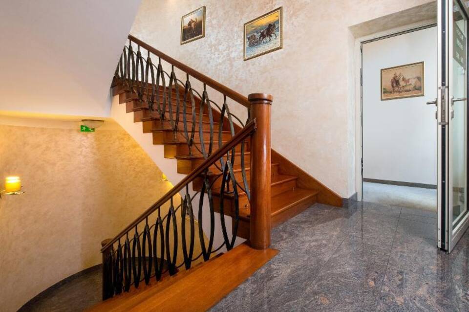 Globus Aparthotel 4