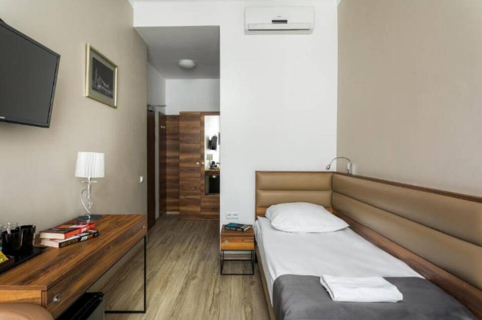 G12 Aparthotel 2