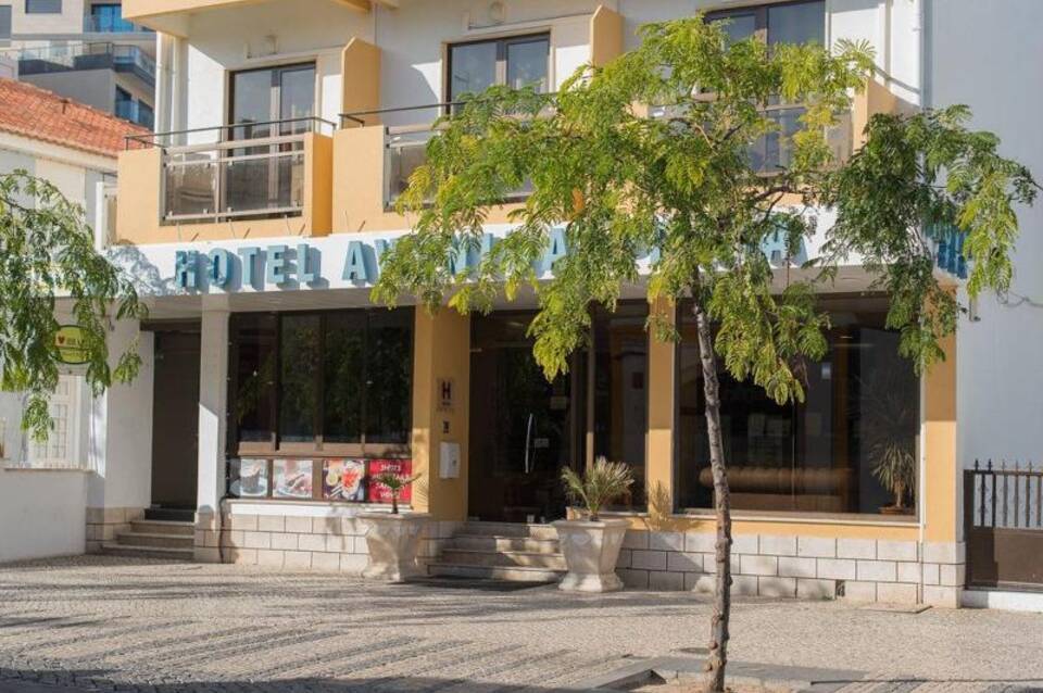 Hotel Avenida Praia 5